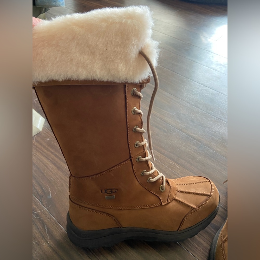 UGG Adirondack III